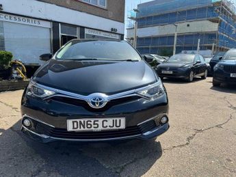 Toyota Auris 1.8 VVT-h Excel CVT Euro 6 (s/s) 5dr (Safety Sense)