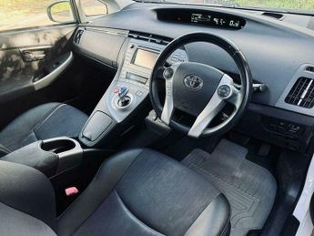 Toyota Prius 1.8 VVT-h T Spirit CVT Euro 5 (s/s) 5dr
