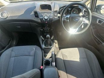 Ford Fiesta 1.0T EcoBoost Titanium Euro 5 (s/s) 5dr