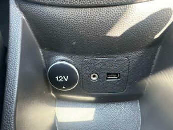 Ford Fiesta 1.0T EcoBoost Titanium Euro 5 (s/s) 5dr