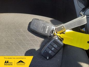 Kia Picanto 3, AUTO, 1 OWNER, PARKING CAMERA, NAVIGATION