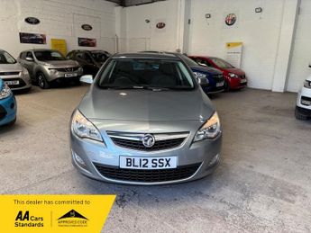 Vauxhall Astra 1.6 16v Exclusiv Hatchback 5dr Petrol Manual Euro 5 (115 ps)