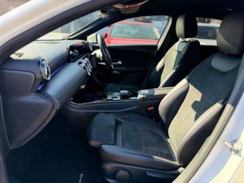 Mercedes-Benz A Class 1.5 A180d AMG Line (Premium) 7G-DCT Euro 6 (s/s) 4dr