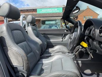 Audi TT ROADSTER QUATTRO (180BHP), SOFTTOP, BOSE SPEAKERS, HEATED SEATS,