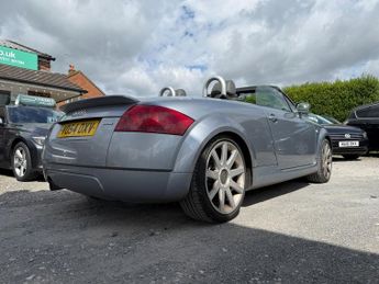 Audi TT ROADSTER QUATTRO (180BHP), SOFTTOP, BOSE SPEAKERS, HEATED SEATS,