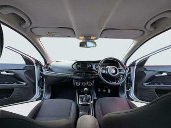 Fiat Tipo 1.4 MPI Lounge Euro 6 5dr
