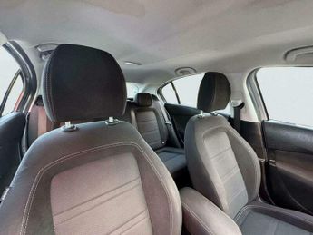 Fiat Tipo 1.4 MPI Lounge Euro 6 5dr