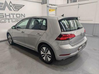 Volkswagen Golf 35.8kWh e-Golf Auto 5dr