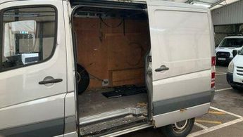 Mercedes-Benz Sprinter 2.1 313 CDi Panel Van 5dr Diesel Manual RWD L1 (129 bhp)