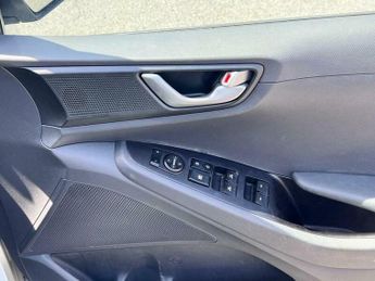 Hyundai Ioniq 1.6 h-GDi SE DCT Euro 6 (s/s) 5dr