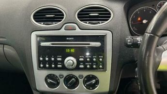 Ford Focus 1.6 Zetec Climate 3dr