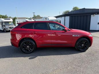 Jaguar F-Pace R-SPORT AWD AUTO DIESEL SAT NAV HEATED SEATS 4X4