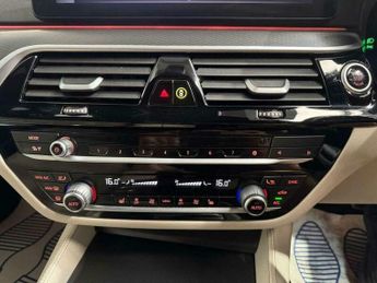 BMW 5 SERIES 3.0 530d xDrive M Sport MHEV Auto 4WD 5dr