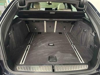 BMW 5 SERIES 3.0 530d xDrive M Sport MHEV Auto 4WD 5dr