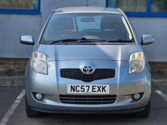 Toyota Yaris 1.3 VVT-i SR 5dr