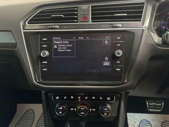Volkswagen Tiguan 2.0 Tiguan R-Line TDI 4Motion Semi-Auto 4WD 5dr