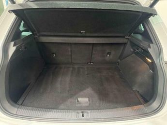 Volkswagen Tiguan 2.0 Tiguan R-Line TDI 4Motion Semi-Auto 4WD 5dr