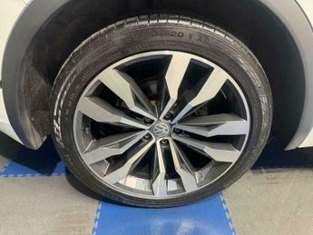 Volkswagen Tiguan 2.0 Tiguan R-Line TDI 4Motion Semi-Auto 4WD 5dr