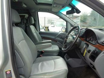 Mercedes-Benz Qashqai 3.5 Ambiente RWD L4 H1 5dr