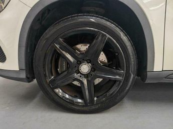 Mercedes-Benz C Class 2.1 GLA220d AMG Line 7G-DCT 4MATIC Euro 6 (s/s) 5dr