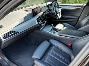 BMW 5 SERIES 520d M SPORT TOURING