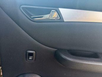 Mercedes-Benz B Class 2.0 B200 SE CVT 5dr