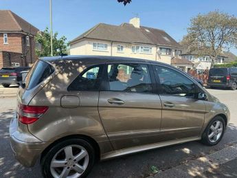 Mercedes-Benz B Class 2.0 B200 SE CVT 5dr