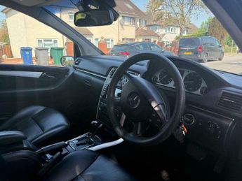 Mercedes-Benz B Class 2.0 B200 SE CVT 5dr