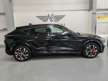 Ford Mustang Standard Range 70kWh AWD 5dr