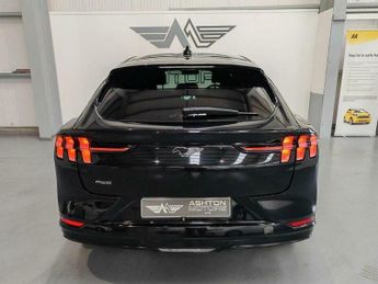 Ford Mustang Standard Range 70kWh AWD 5dr