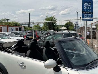 MINI Convertible 2.0 Cooper D Convertible 2dr Diesel Auto Euro 5 (112 ps)
