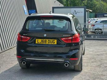 BMW 2 SERIES 2.0 220d Luxury Auto xDrive Euro 6 (s/s) 5dr