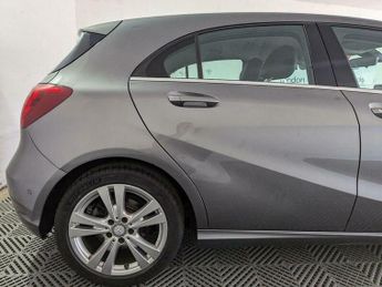 Mercedes-Benz A Class 2.1 A200d Sport (Executive) 7G-DCT Euro 6 (s/s) 5dr