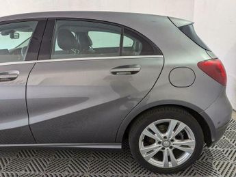 Mercedes-Benz A Class 2.1 A200d Sport (Executive) 7G-DCT Euro 6 (s/s) 5dr