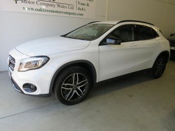 Mercedes CLA GLA 180 URBAN EDITION