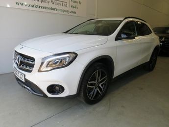 Mercedes CLA GLA 180 URBAN EDITION