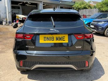 Jaguar E-PACE SE