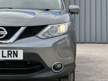 Nissan Qashqai 1.2 DIG-T N-Connecta XTRON 2WD Euro 6 (s/s) 5dr