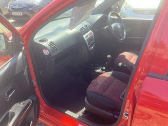Kia Picanto 1.1 Red Hatchback 5dr Petrol Manual (118 g/km, 64 bhp)