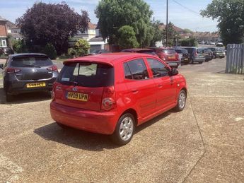 Kia Picanto 1.1 Red Hatchback 5dr Petrol Manual (118 g/km, 64 bhp)