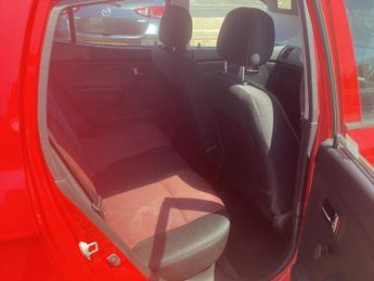 Kia Picanto 1.1 Red Hatchback 5dr Petrol Manual (118 g/km, 64 bhp)