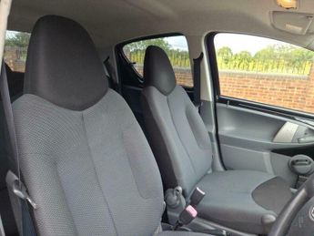 Toyota AYGO 1.0 VVT-i Black MultiMode Euro 4 5dr