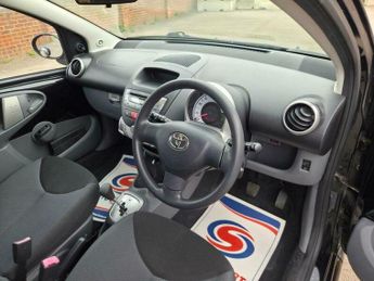 Toyota AYGO 1.0 VVT-i Black MultiMode Euro 4 5dr