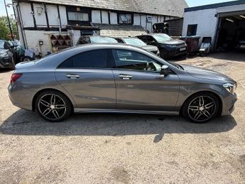 Mercedes SLR McLaren CLA 220 D 4MATIC AMG LINE