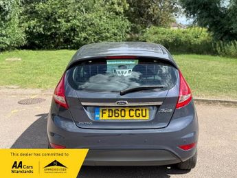Ford Fiesta 1.4 Zetec Hatchback 5dr Petrol Automatic (154 g/km, 94 bhp)