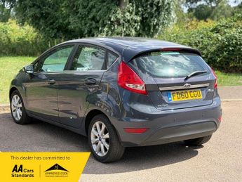 Ford Fiesta 1.4 Zetec Hatchback 5dr Petrol Automatic (154 g/km, 94 bhp)