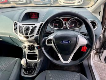 Ford Fiesta ZETEC BLUETOOTH+TWO KEYS+ISOFIX