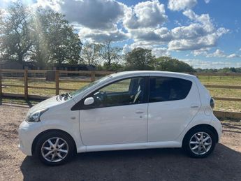 Toyota AYGO VVT-I MODE MM AC