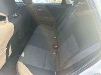 Toyota Auris 1.8 VVT-h Icon CVT Euro 5 (s/s) 5dr