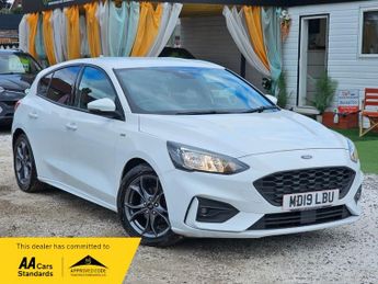 Ford Focus 1.0T EcoBoost ST-Line Euro 6 (s/s) 5dr